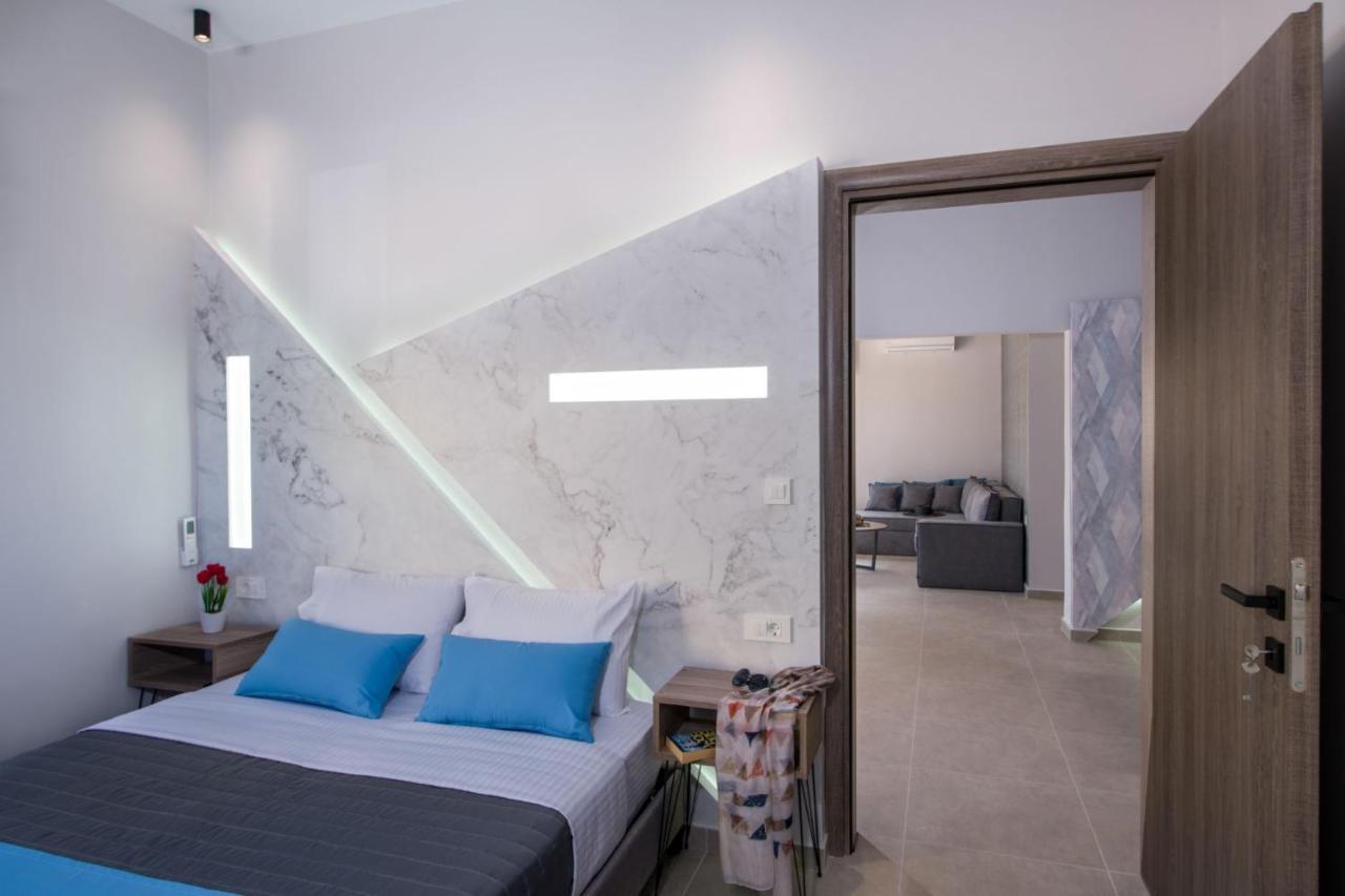 Luxury Villa Eva-Mari With Jacuzzi, 50M From The Beach สตาโลส ภายนอก รูปภาพ