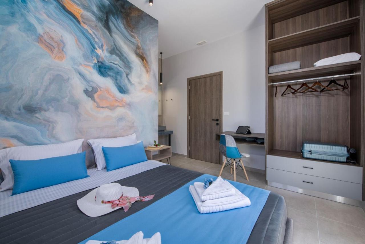 Luxury Villa Eva-Mari With Jacuzzi, 50M From The Beach สตาโลส ภายนอก รูปภาพ