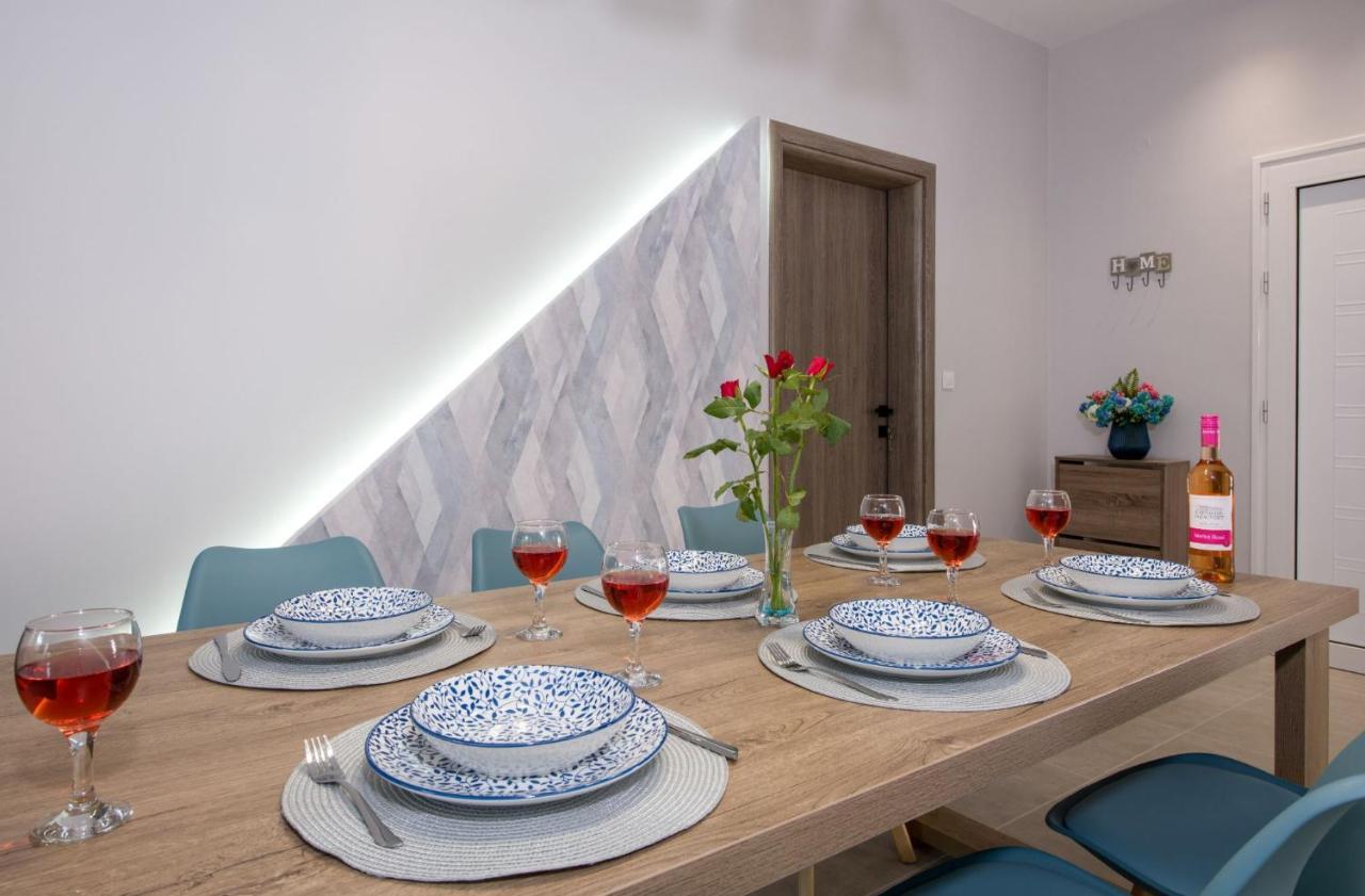 Luxury Villa Eva-Mari With Jacuzzi, 50M From The Beach สตาโลส ภายนอก รูปภาพ